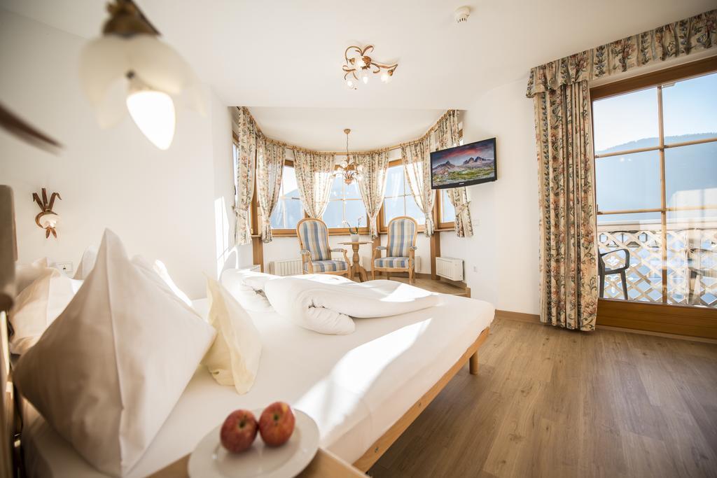 Turmhotel Gschwendt Planca di Sopra Экстерьер фото
