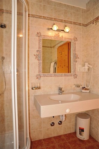Turmhotel Gschwendt Planca di Sopra Экстерьер фото